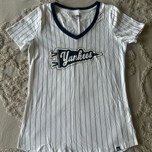 Yankees Women’s Fitted Top